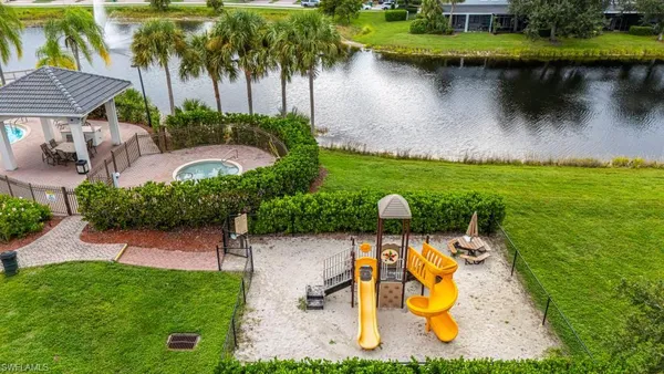 $2,500 | 15326 Summit Pl Circle, Naples, FL 34119