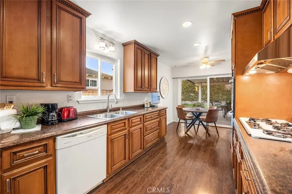 $1,100,000 | 1420 North Sacramento Street, Orange, CA 92867