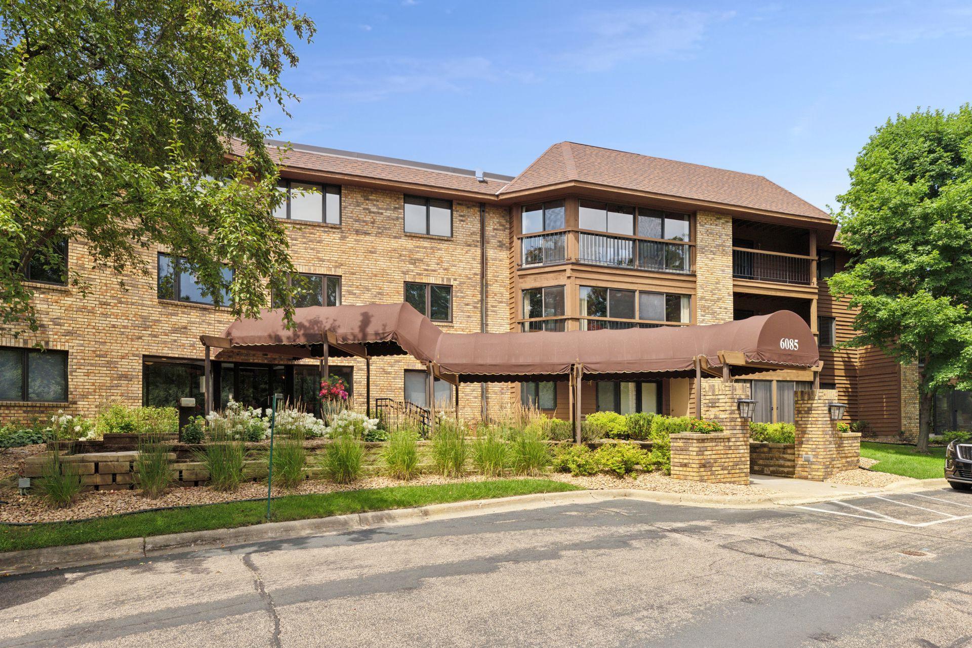 6085 Rowland Road, Unit 109 Minnetonka, MN 55343 - Photo 34 of 46
