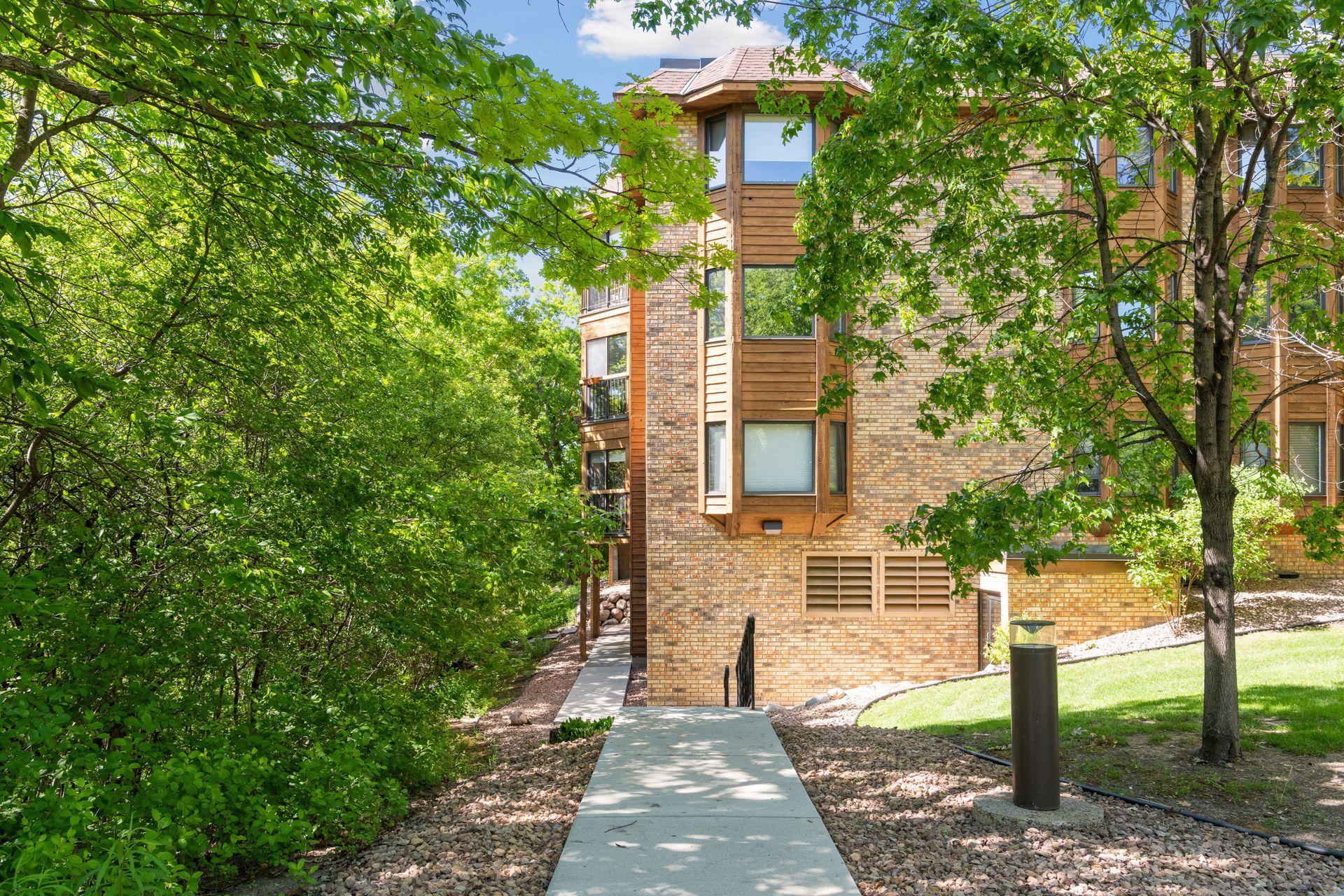 6085 Rowland Road, Unit 109 Minnetonka, MN 55343 - Photo 37 of 46