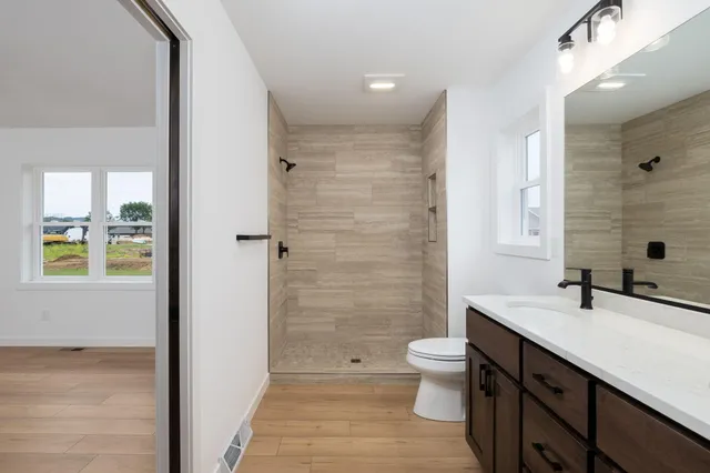 $529,900 | 1769 Arches Drive, Holmen, WI 54636