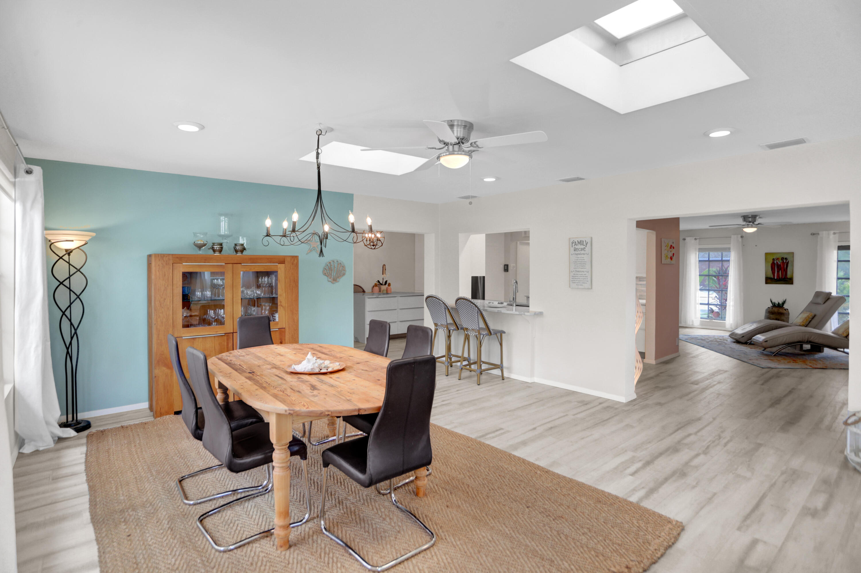 1070 Northwest 10th Street Boca Raton, FL 33486 - Photo 12 of 52 B27I9547