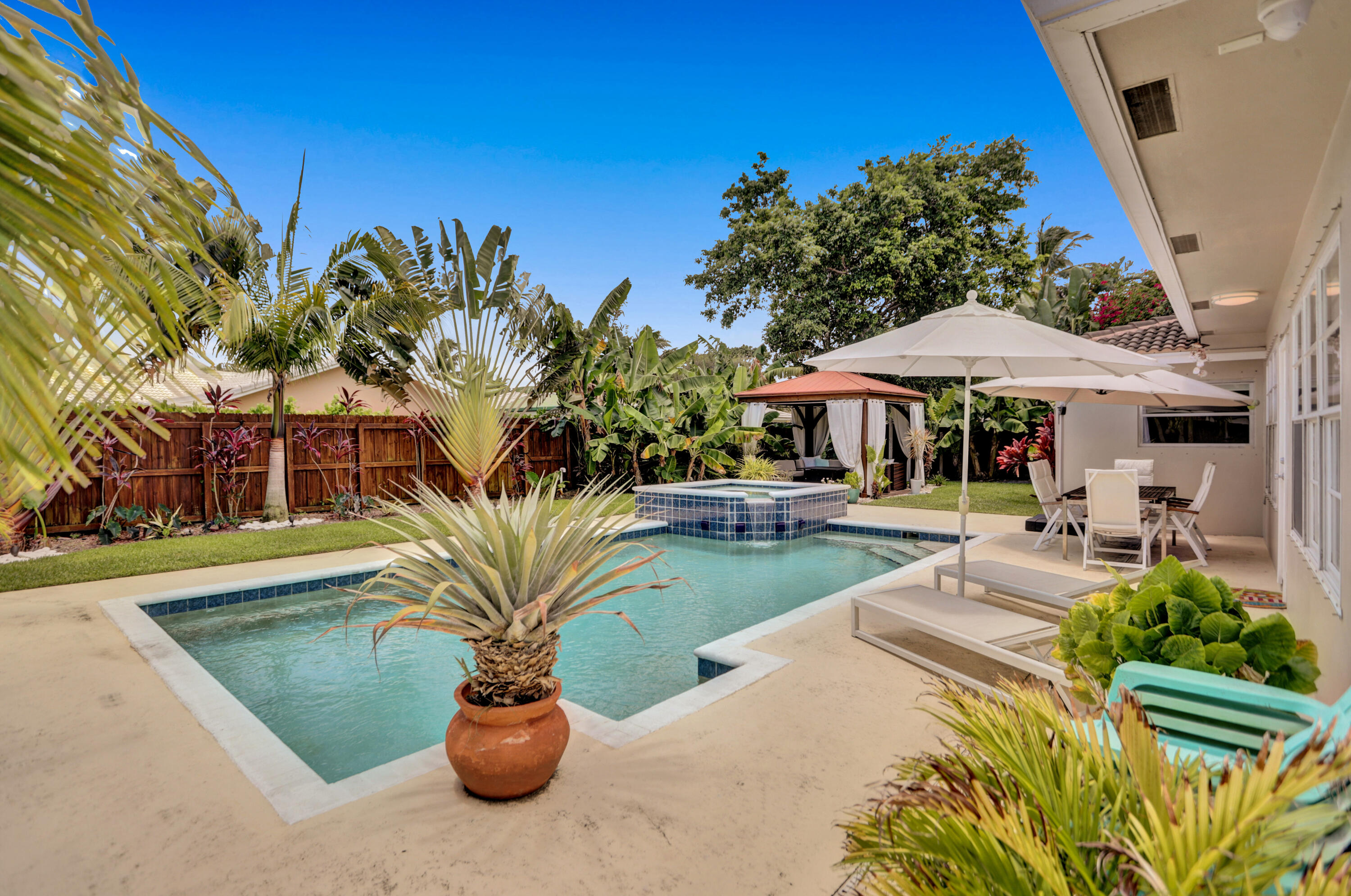1070 Northwest 10th Street Boca Raton, FL 33486 - Photo 30 of 52 B27I9634