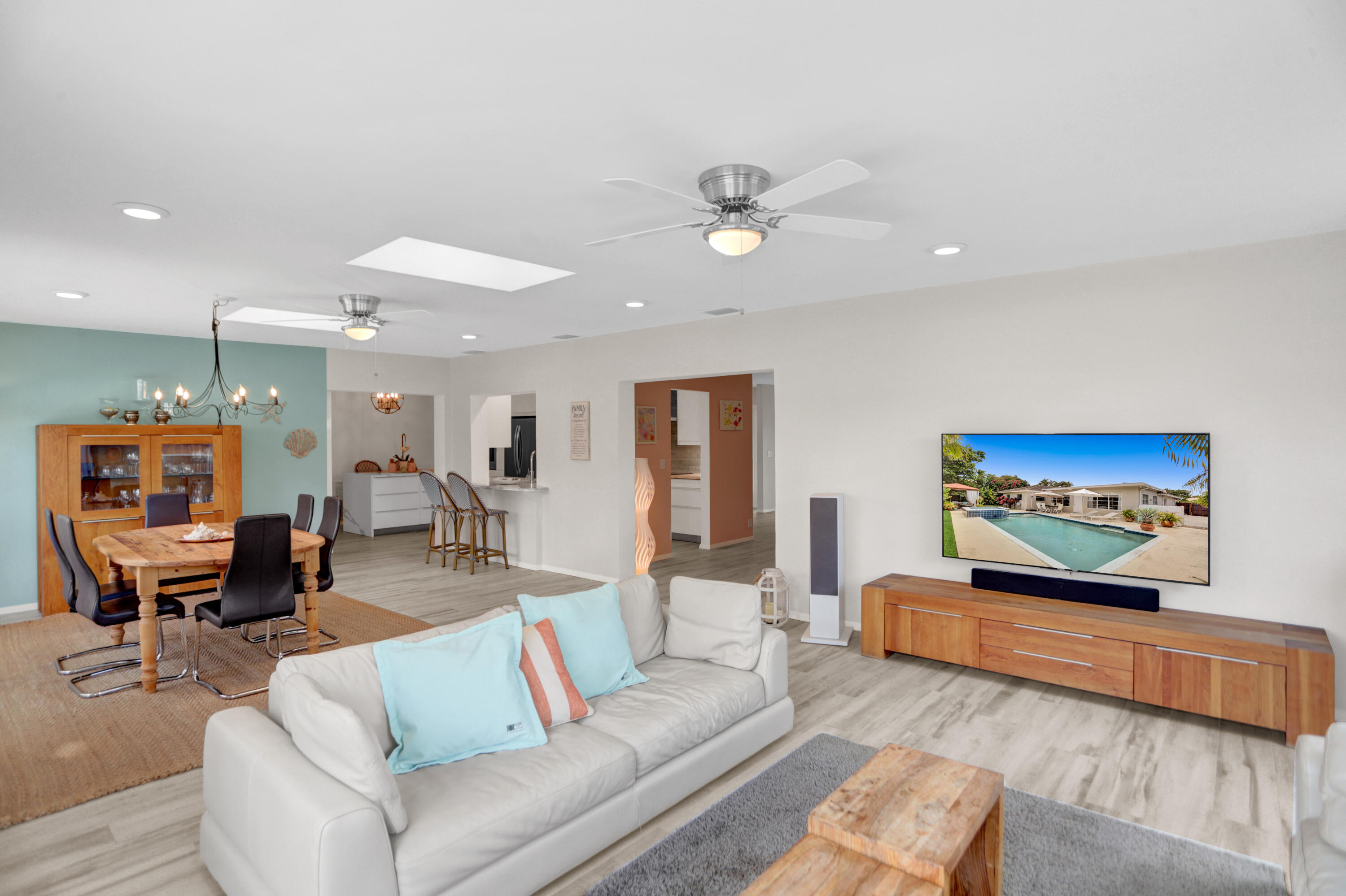 1070 Northwest 10th Street Boca Raton, FL 33486 - Photo 6 of 52 B27I9562