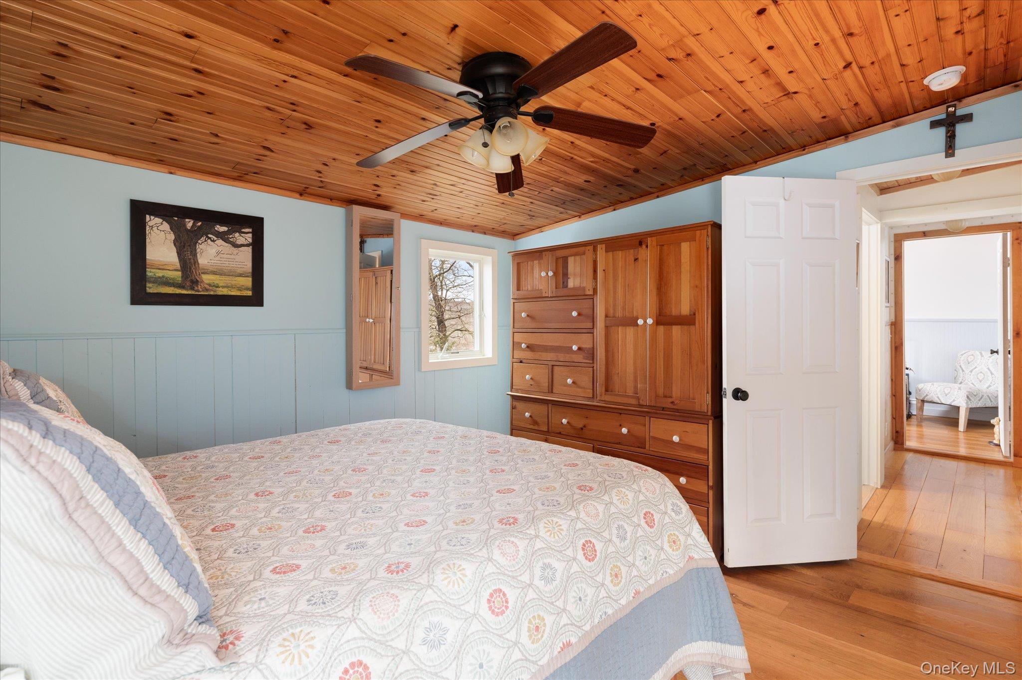 84 Hemlock Road South Salem, NY 10590 - Photo 18 of 25 a bedroom with a bed and a window