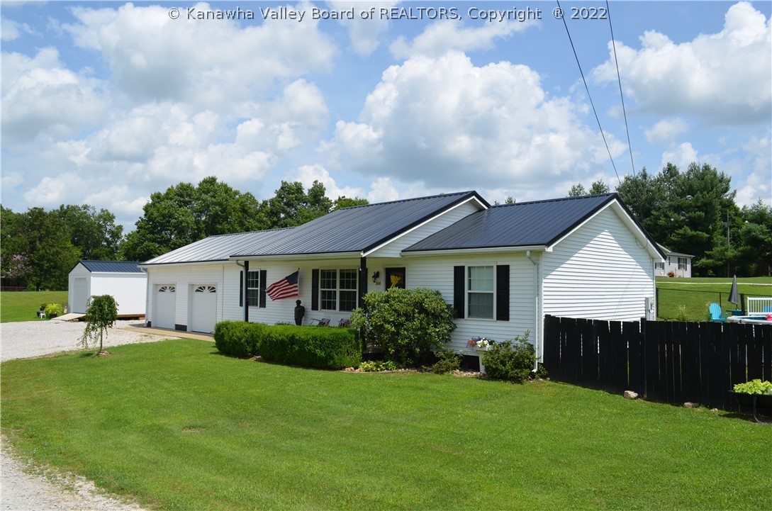 156 Regal Lane Ripley, WV 25271 - Photo 2 of 25 Gallery Image 2