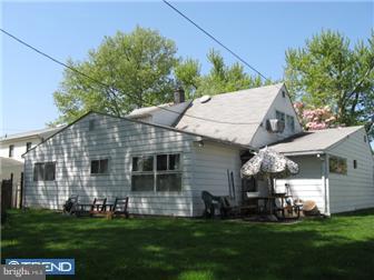 22 Crystal Road Levittown, PA 19057 - Photo 4 of 6 Exterior Back