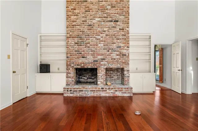 $295,000 | 4055 Huntwick Boulevard, Alexandria, LA 71303