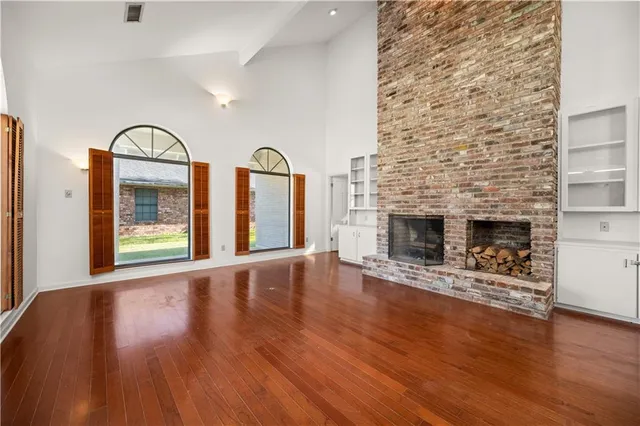 $295,000 | 4055 Huntwick Boulevard, Alexandria, LA 71303