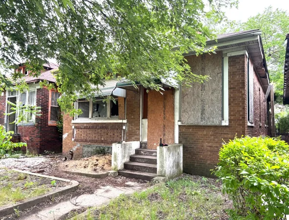 $39,500 | 1060 Jackson Street, Gary, IN 46402