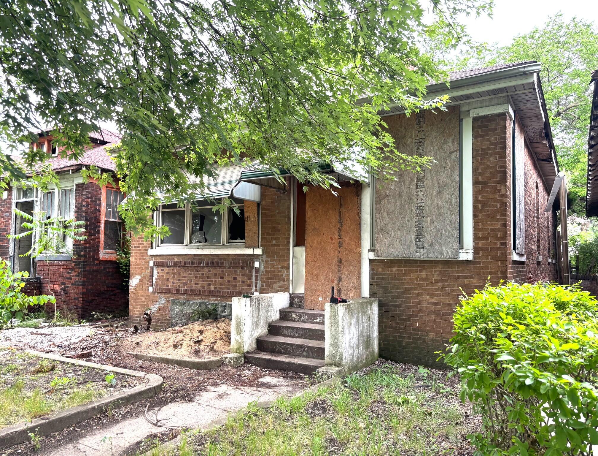 1060 Jackson Street Gary, IN 46402 - Photo 1 of 5 2016x1536