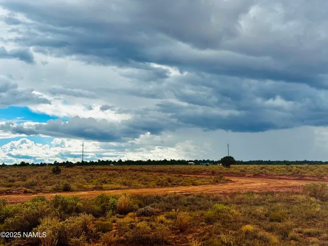 a close up of a street sign