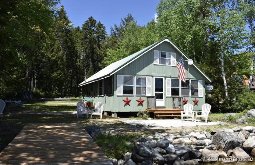 28 Forrest Drive Millinocket, ME 04462 - Photo 1 of 15 06648DE7-D7A2-4594-85E3-4059515346B6