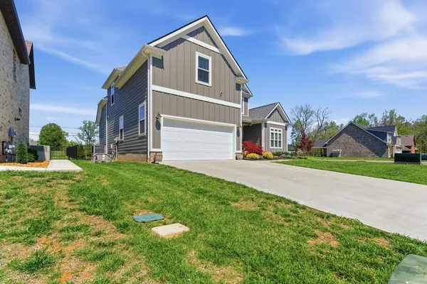 $479,900 | 297 Bluebell Drive, Clarksville, TN 37043