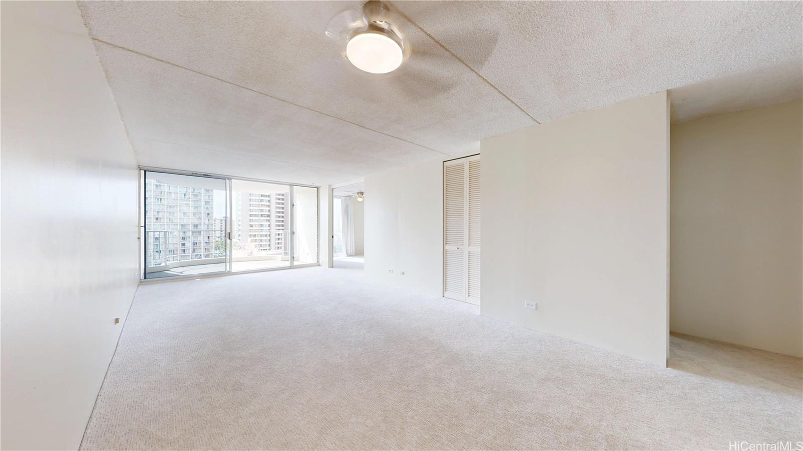 469 Ena Road, Unit 1508 Honolulu, HI 96815 - Photo 3 of 25