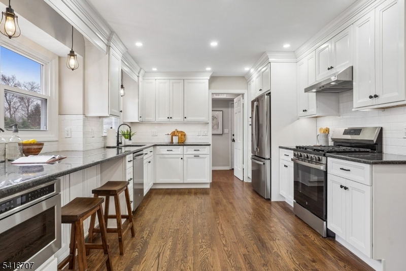 18 Juniper Way Bernards, NJ 07920 - Photo 12 of 31