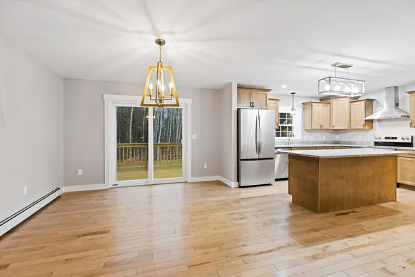 $570,000 | 27 Pleasant Hill Road, Sidney, ME 04330