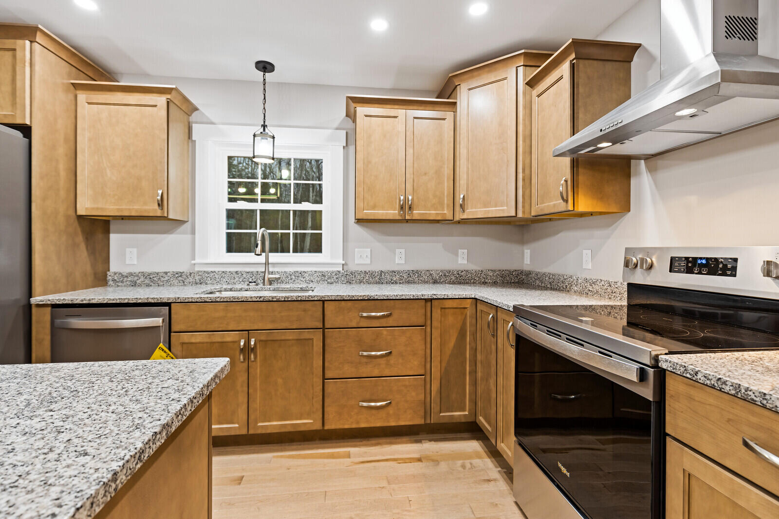 27 Pleasant Hill Road Sidney, ME 04330 - Photo 8 of 60 46_BP5A3639_DxO_mls