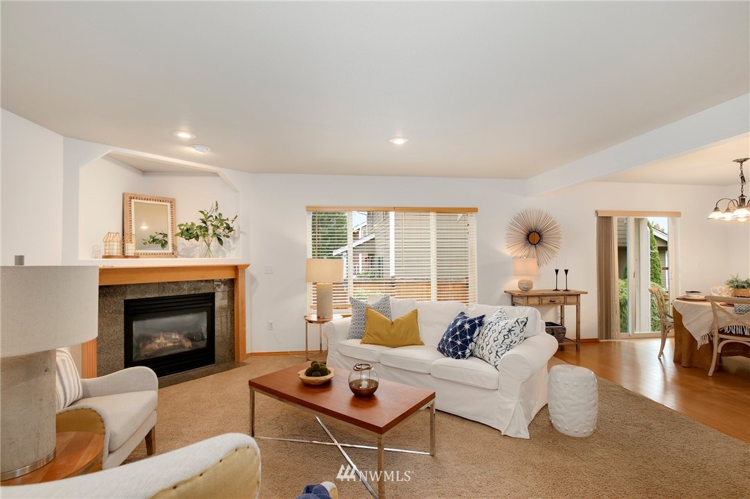 320 Zillah Place Southeast Renton, WA 98059 - Photo 5 of 25 Gallery Image 5