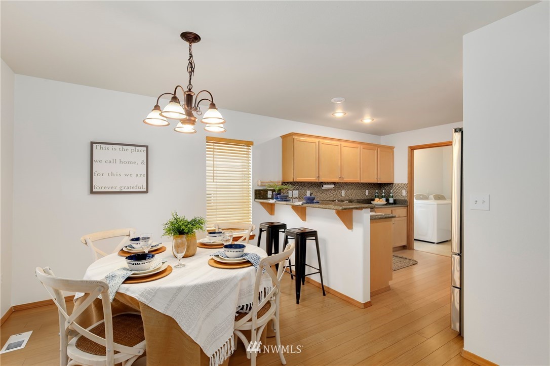 320 Zillah Place Southeast Renton, WA 98059 - Photo 7 of 25 Gallery Image 7