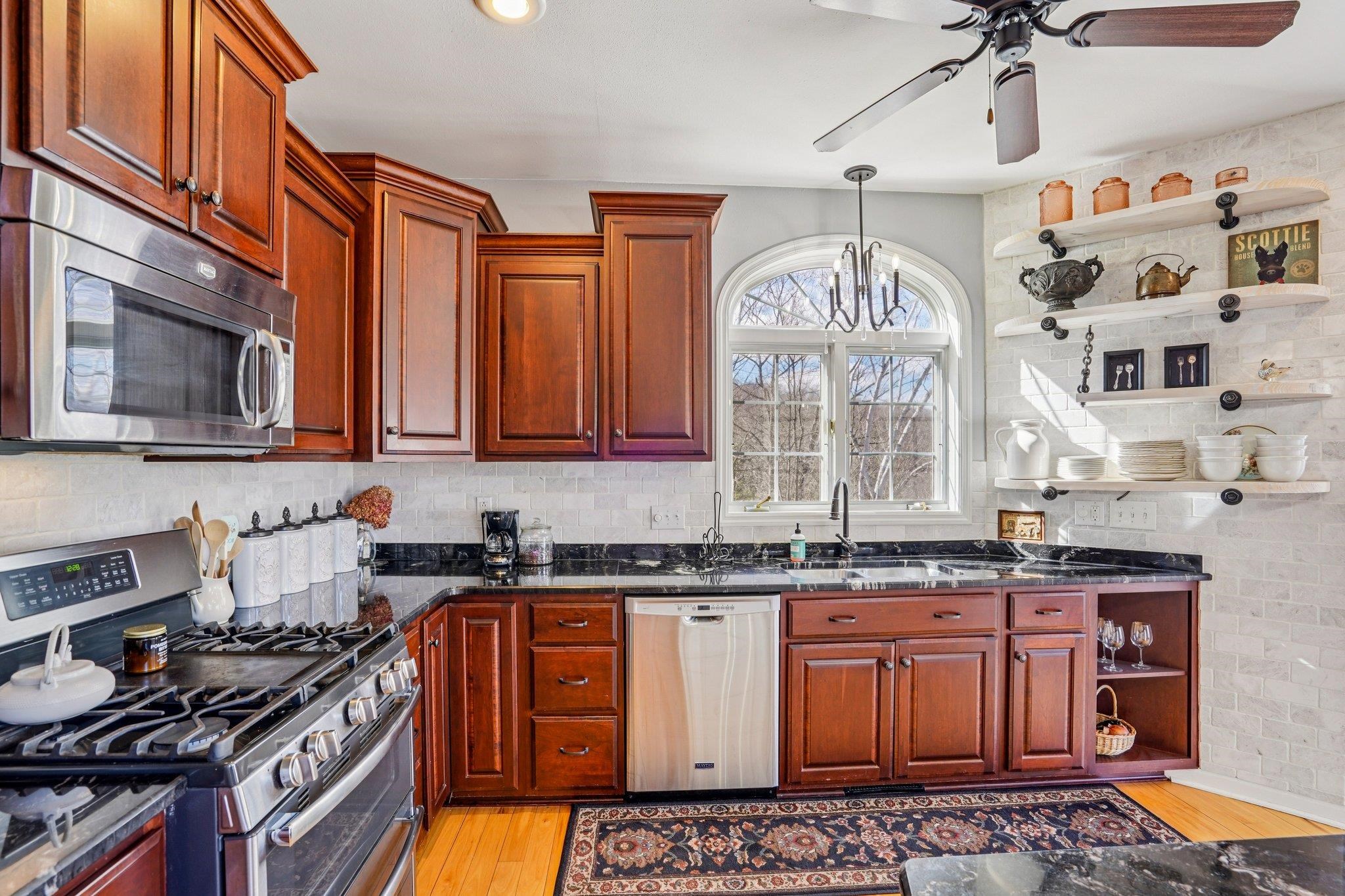W9460 Welch Road Elroy, WI 53929 - Photo 23 of 84