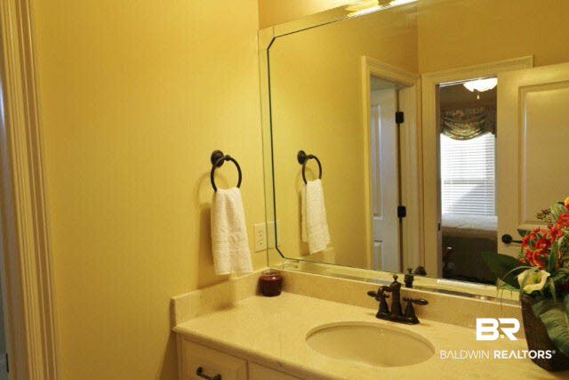 5740 Timber Pine Road Wilmer, AL 36587 - Photo 13 of 20 Guest Bath