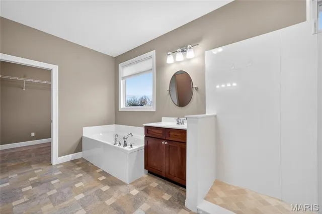 $649,900 | 3014 Bear Ridge Drive, Wentzville, MO 63385