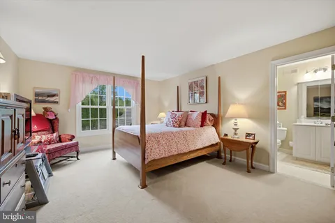 $1,199,000 | 16 Chestnut Lane, North Wales, PA 19454