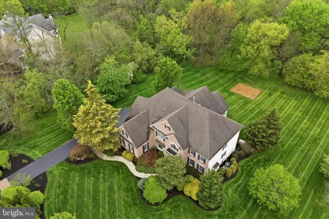 $1,199,000 | 16 Chestnut Lane, North Wales, PA 19454