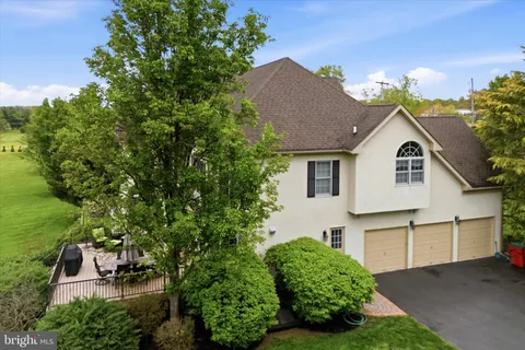 $1,199,000 | 16 Chestnut Lane, North Wales, PA 19454