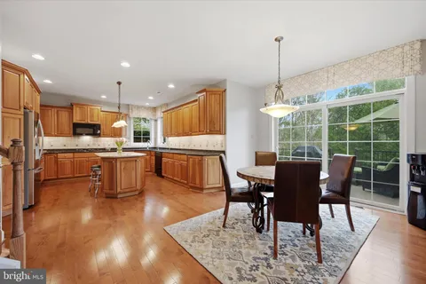 $1,199,000 | 16 Chestnut Lane, North Wales, PA 19454