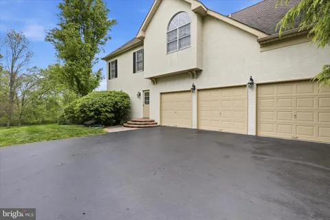$1,199,000 | 16 Chestnut Lane, North Wales, PA 19454