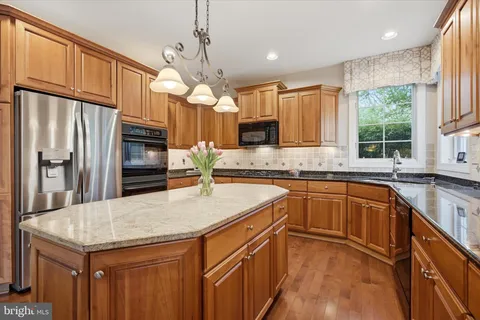 $1,199,000 | 16 Chestnut Lane, North Wales, PA 19454