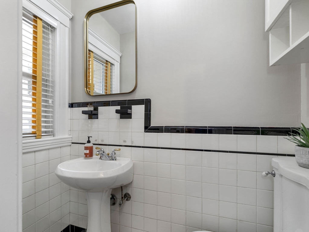 124 Westchester Road Boston, MA 02130 - Photo 19 of 26 Gallery Image 19