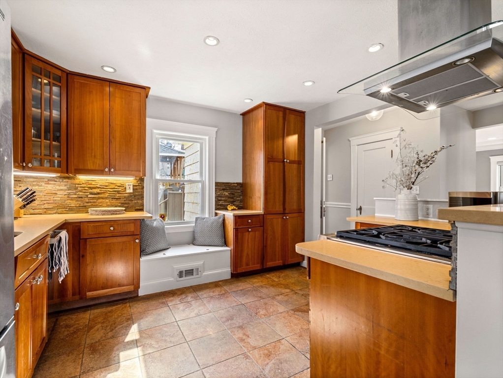 124 Westchester Road Boston, MA 02130 - Photo 6 of 26 Gallery Image 6