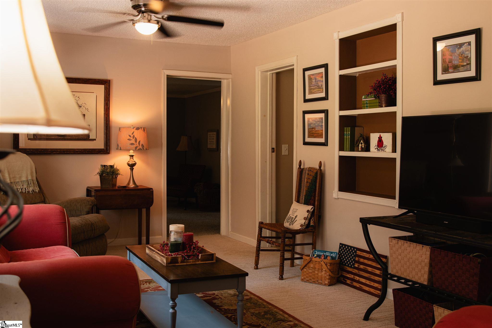 258 Friendship Road Seneca, SC 29678 - Photo 18 of 32 Gallery Image 18