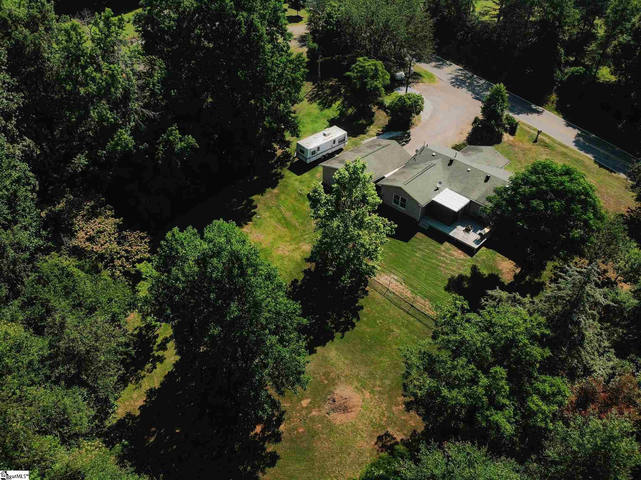 258 Friendship Road Seneca, SC 29678 - Photo 3 of 32 Gallery Image 3