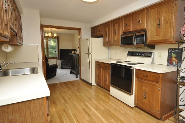 157 Village Post Road, Unit 157 Danvers, MA 01923 - Photo 9 of 26 Gallery Image 9