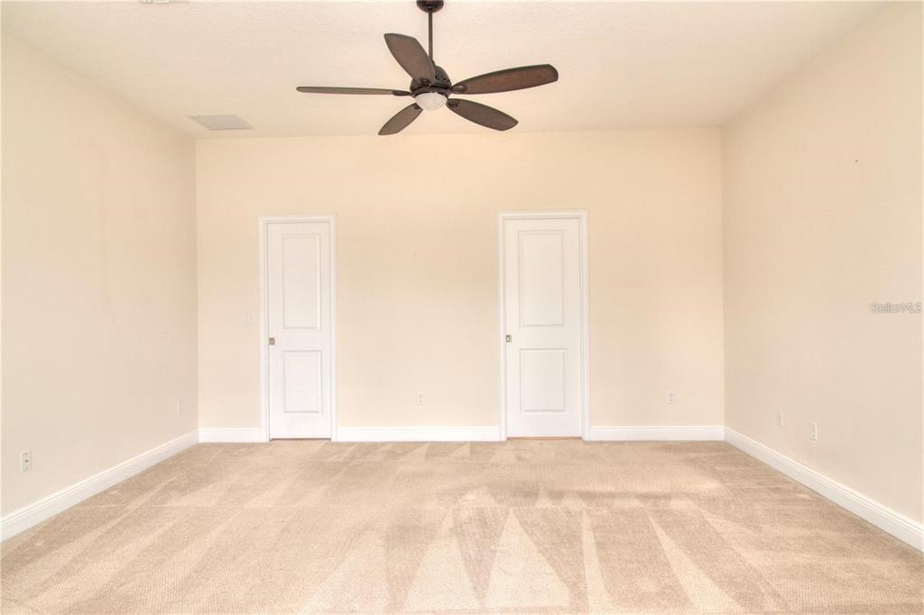 1922 Southeast 29th Street Ocala, FL 34471 - Photo 13 of 29 a view of a big room with carpet