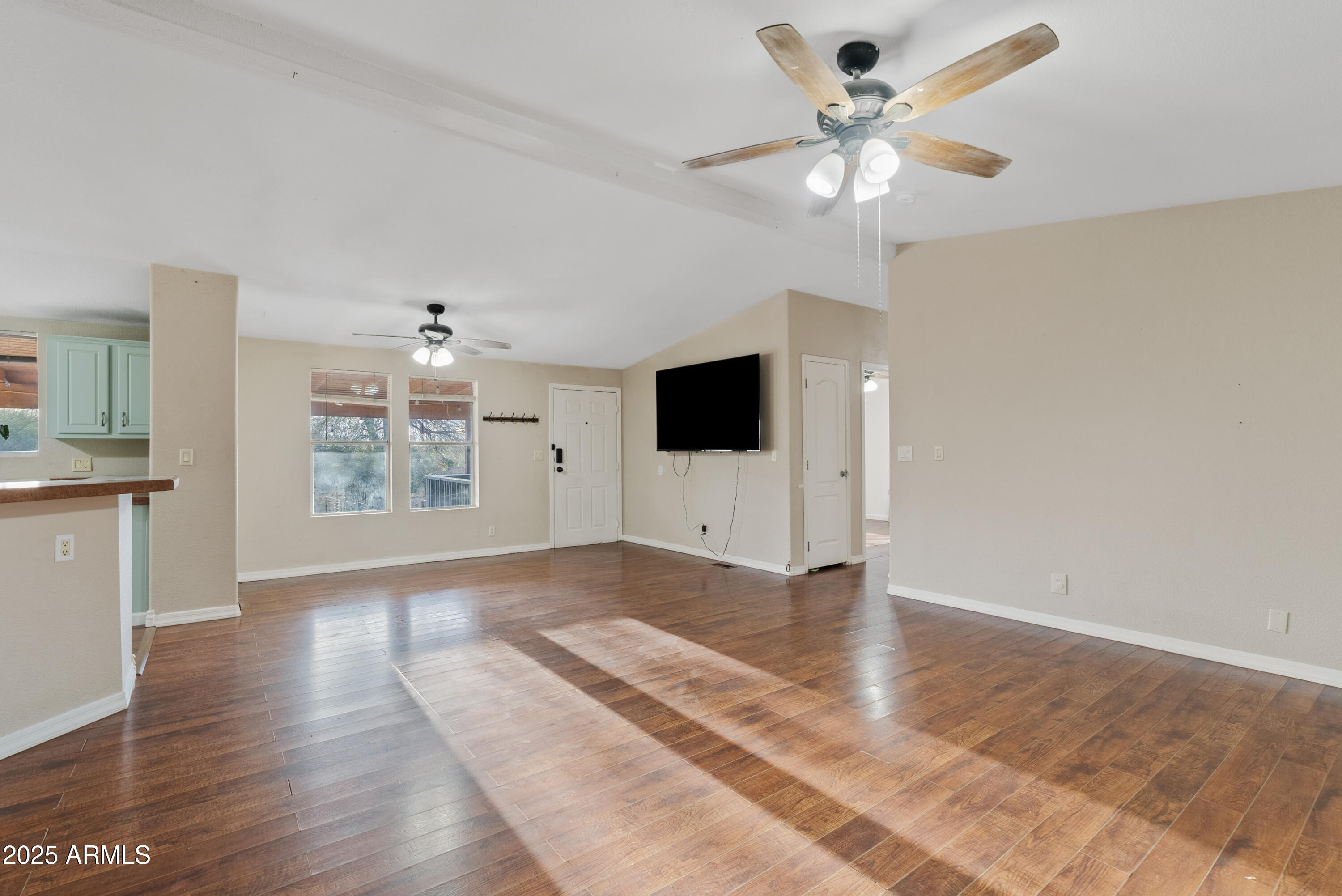 16643 West Quail Run Road Surprise, AZ 85387 - Photo 7 of 49 Living room