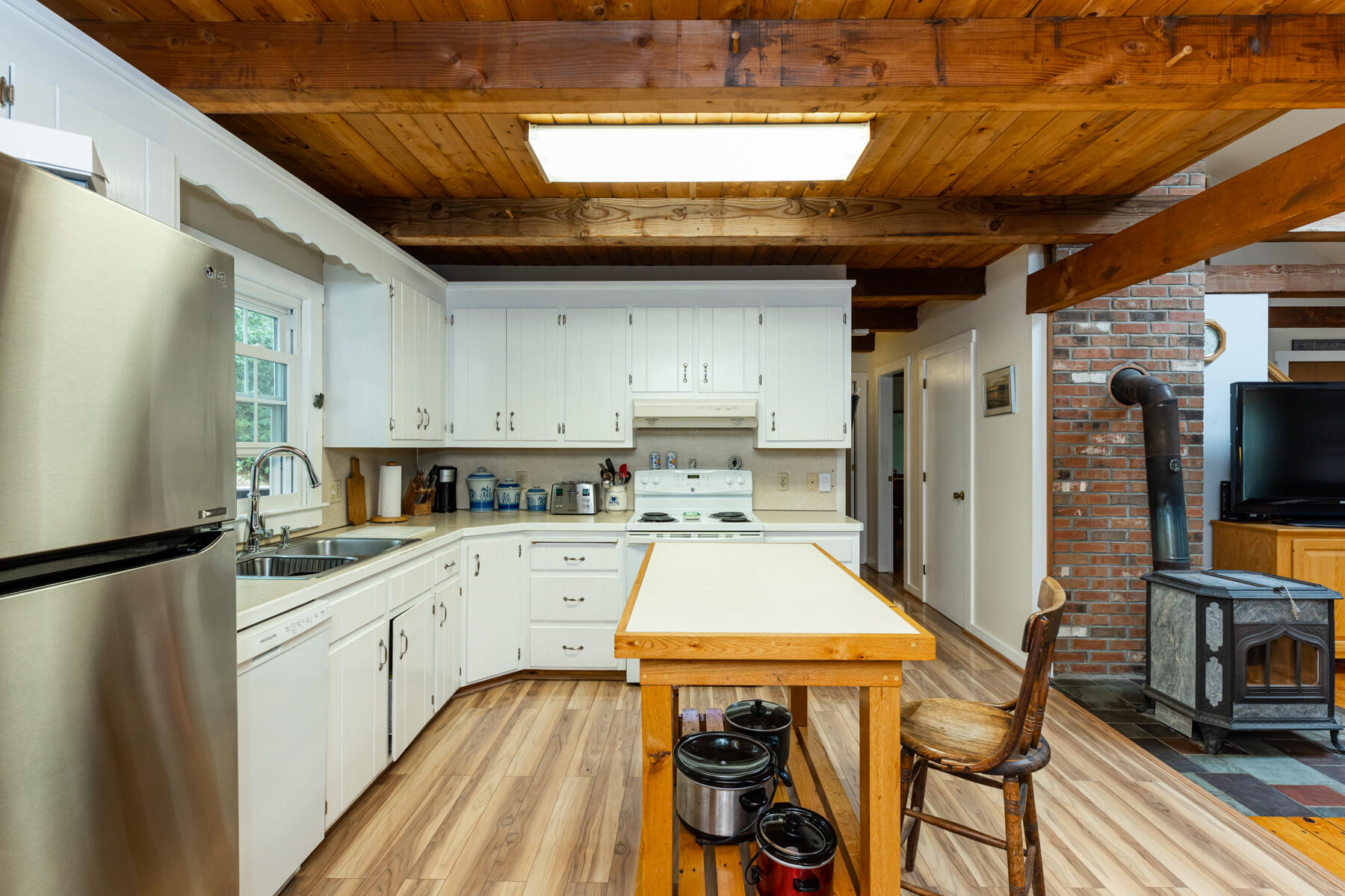 125 Gross Hill Road Wellfleet, MA 02667 - Photo 9 of 51 125GrossHillRdWellfleet-0540