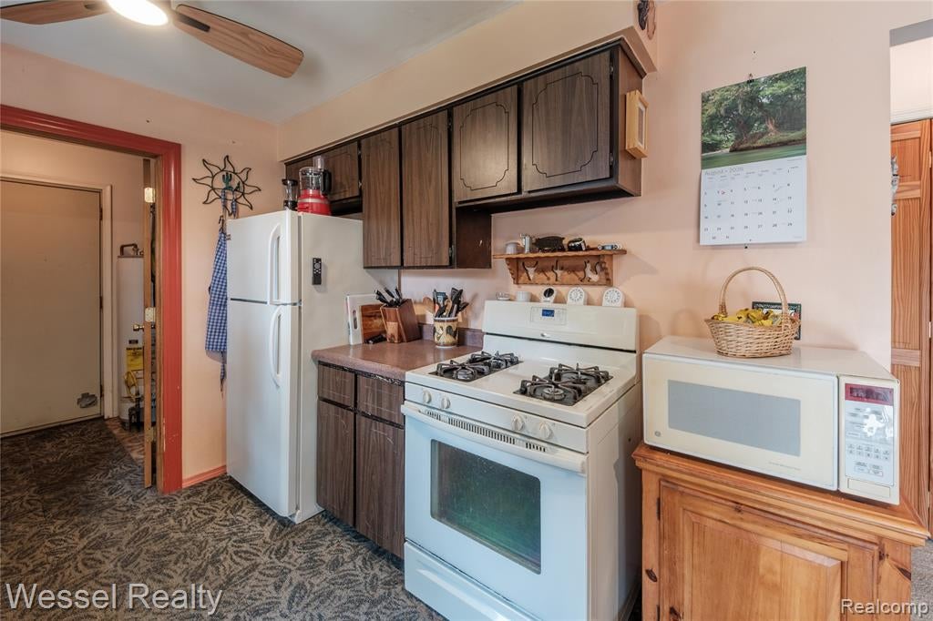 2444 Howe Street Utica, MI 48317 - Photo 10 of 29 Gallery Image 10