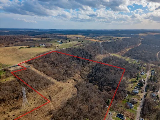 a view of an outdoor space