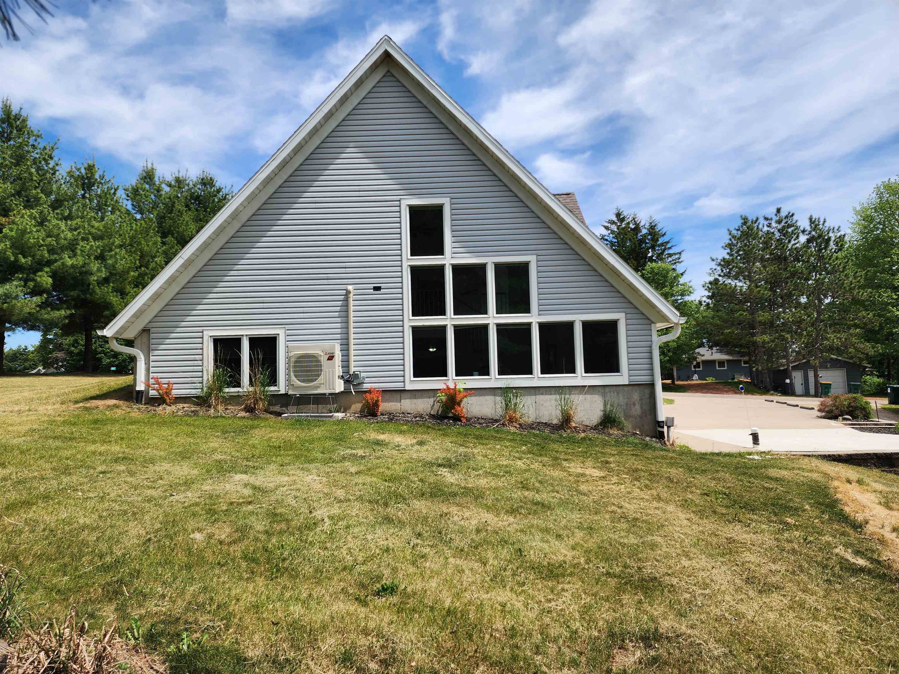 N1465 West Spencer Lake Road Waupaca, WI 54981 - Photo 10 of 36