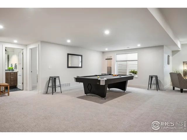 a view of a livingroom with furniture