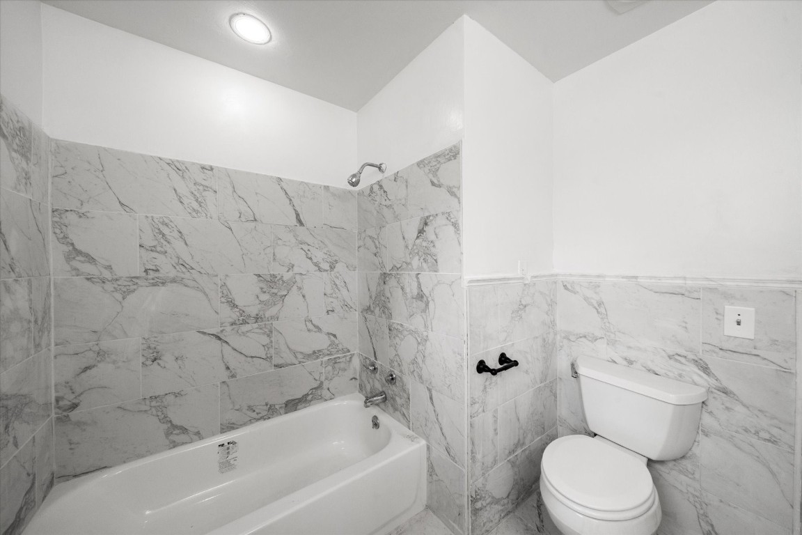 2829 Country Club Road Endwell, NY 13760 - Photo 14 of 23