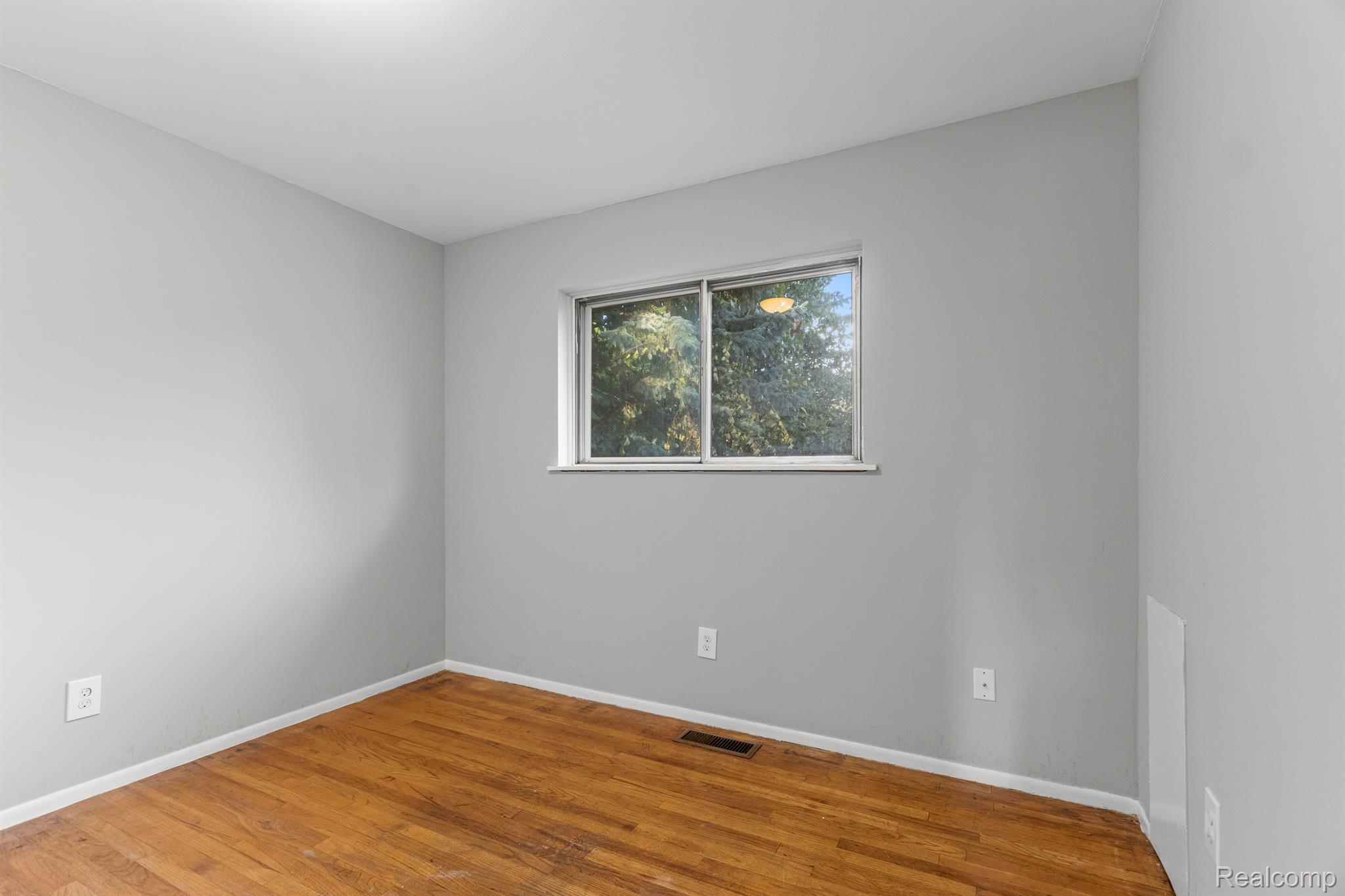 211 Bert Lane Inkster, MI 48141 - Photo 20 of 27 Gallery Image 20