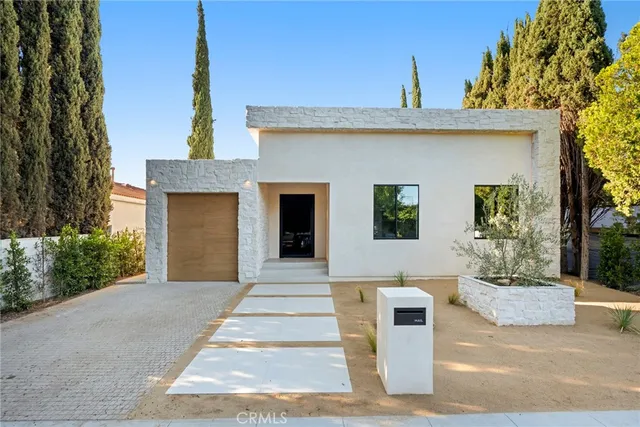 $13,500 | 17827 Miranda Street, Encino, CA 91316