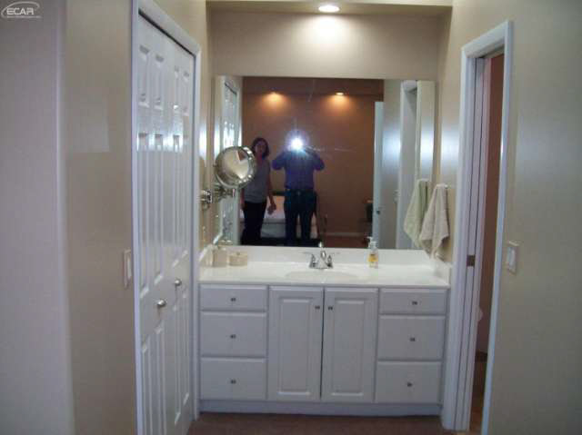 6399 South Jennings Road Flint, MI 48507 - Photo 11 of 22 21175399-10.JPG