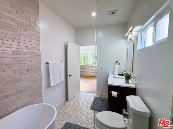 $7,500 | 4879 Hartwick Street, Los Angeles, CA 90041